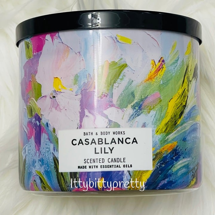 Brand new Bath & Body Works 3 Wick Candle Casablanca Lily