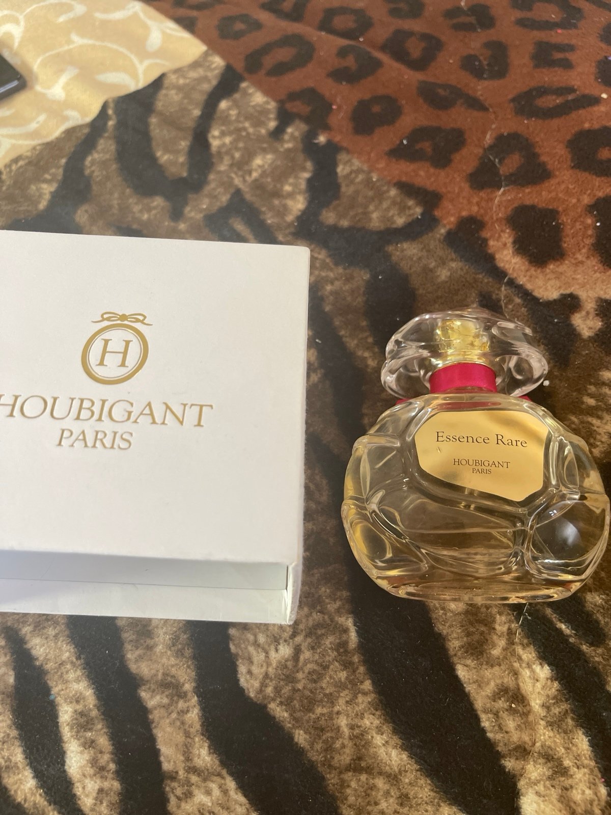 HOUBIGANT. PARIS. ESSENCE RARE Parfum 3.4 fl oz