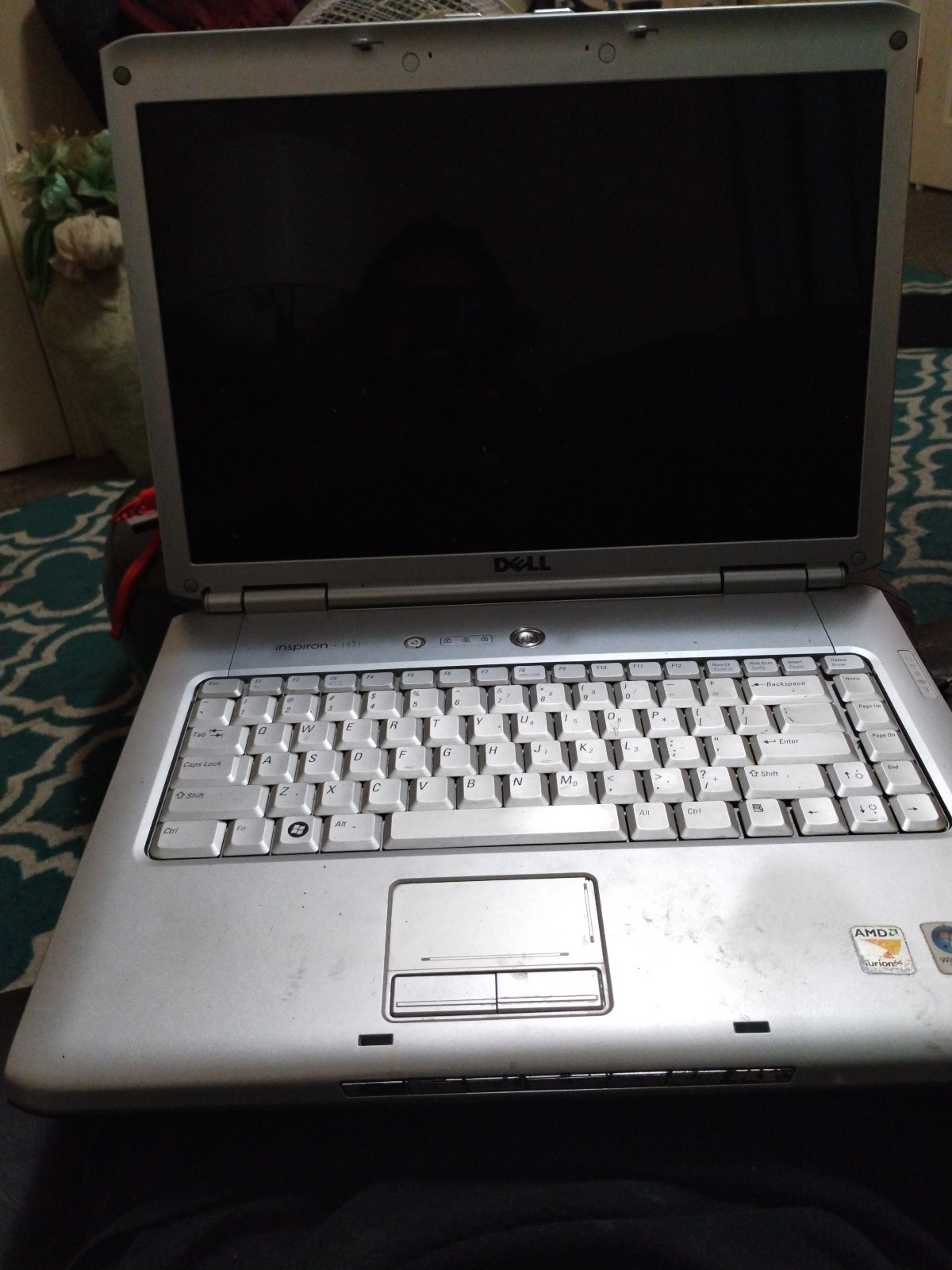 Dell Inspiron 1521 Laptop