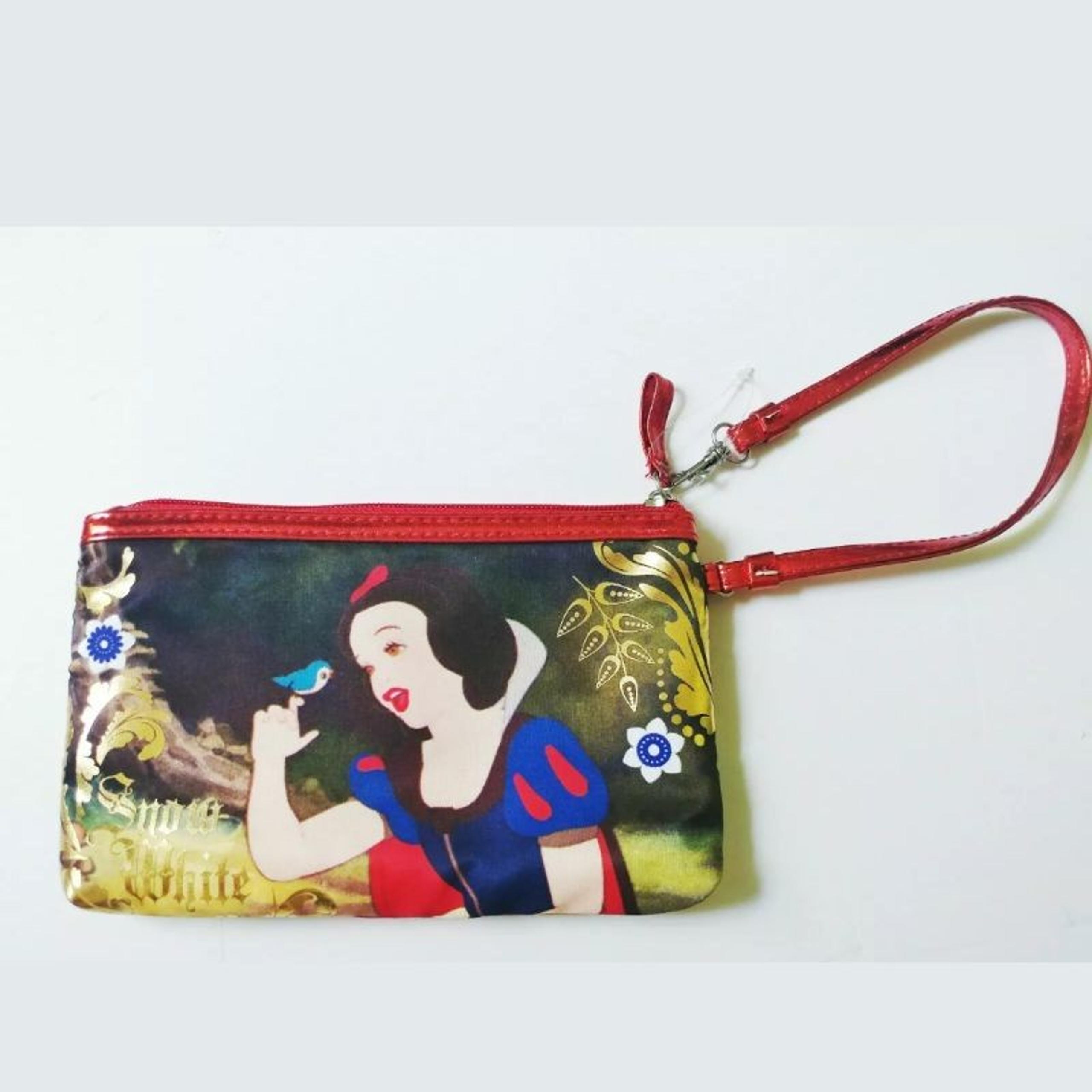 Disney Snow White Clutch Purse Wristlet
