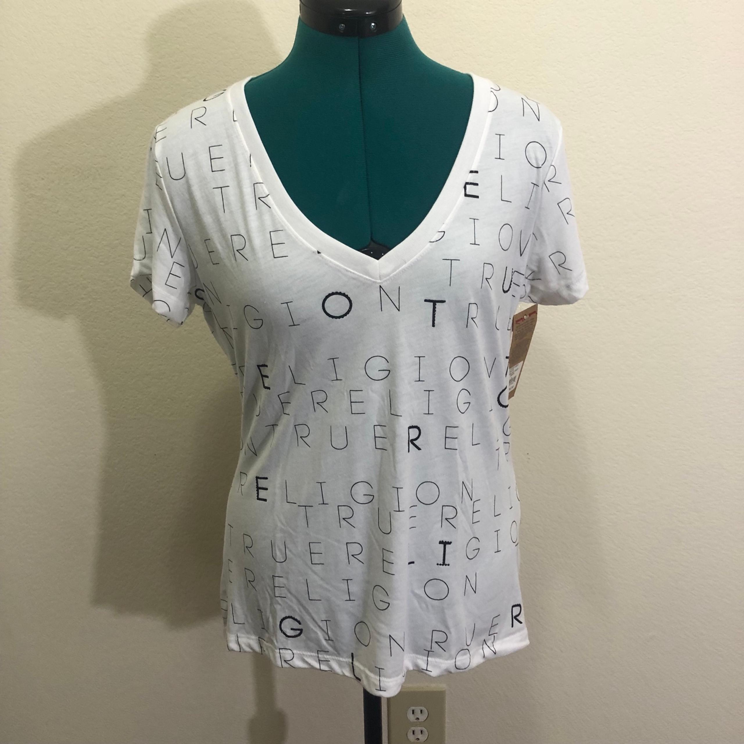 True Religion Women's V-Neck White T-Shirt Size Large Short Sleeves Pullover