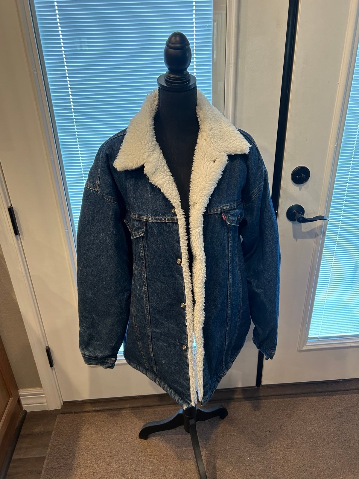 Vintage Levi Men’s denim sherpa jacket - Size: XL