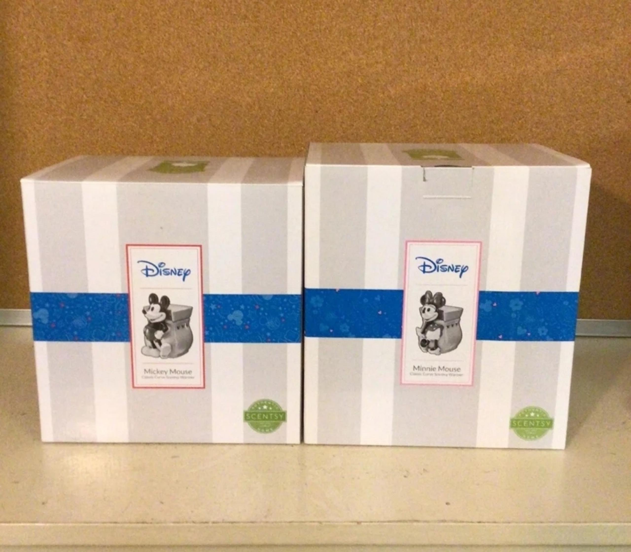 Disney Mickey Mouse & Minnie Mouse Set Classic Curve Scentsy Warmer Retired