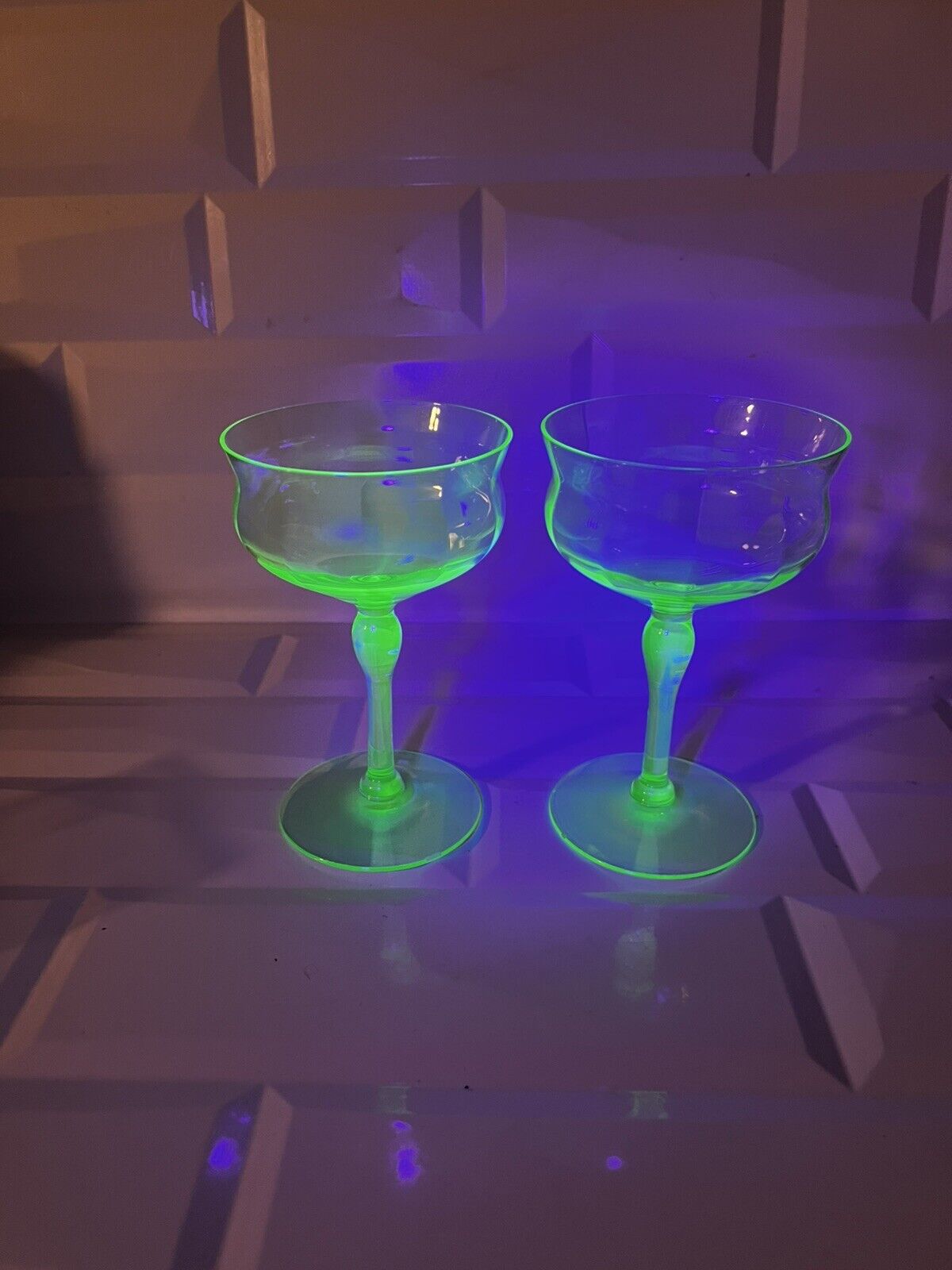 2 PANEL OPTIC TIFFIN URANIUM GLASS CHAMPAGNE/SHER BET COUPE STEMS-GLOWS