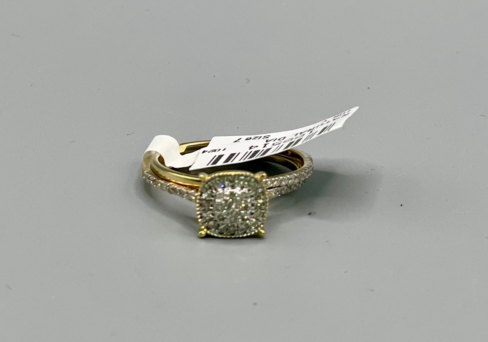 10kt Gold Diamond Ring, Size 7