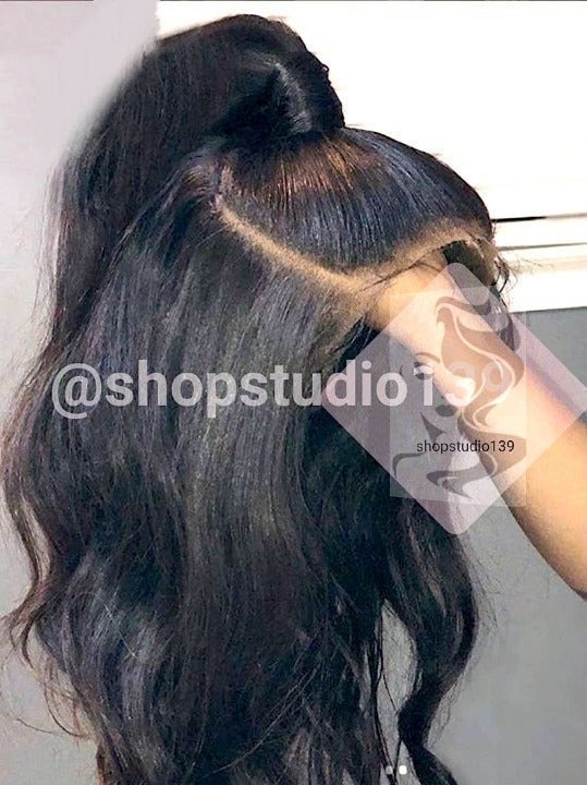 Wow Celebrity Loose wavy round part wig