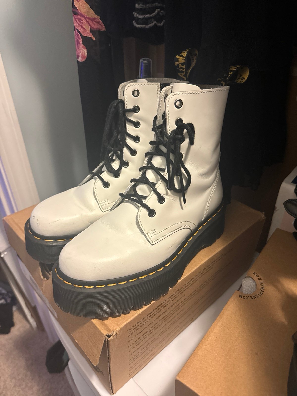 White platform doc marten Jadon’s