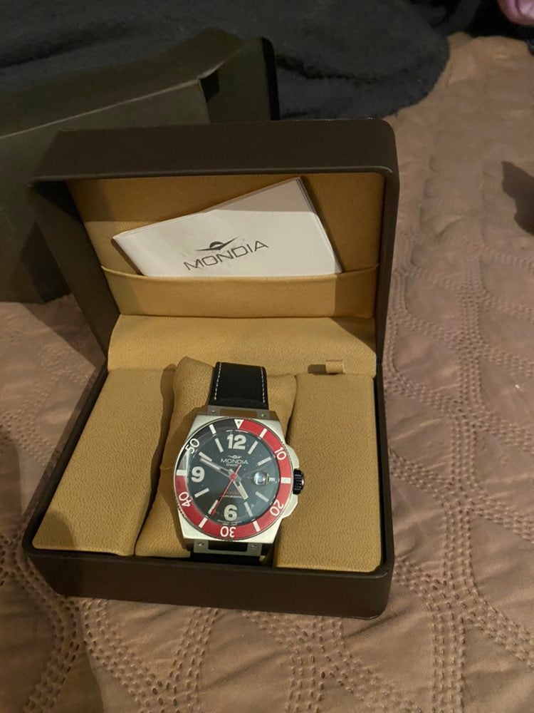 Mondia watch