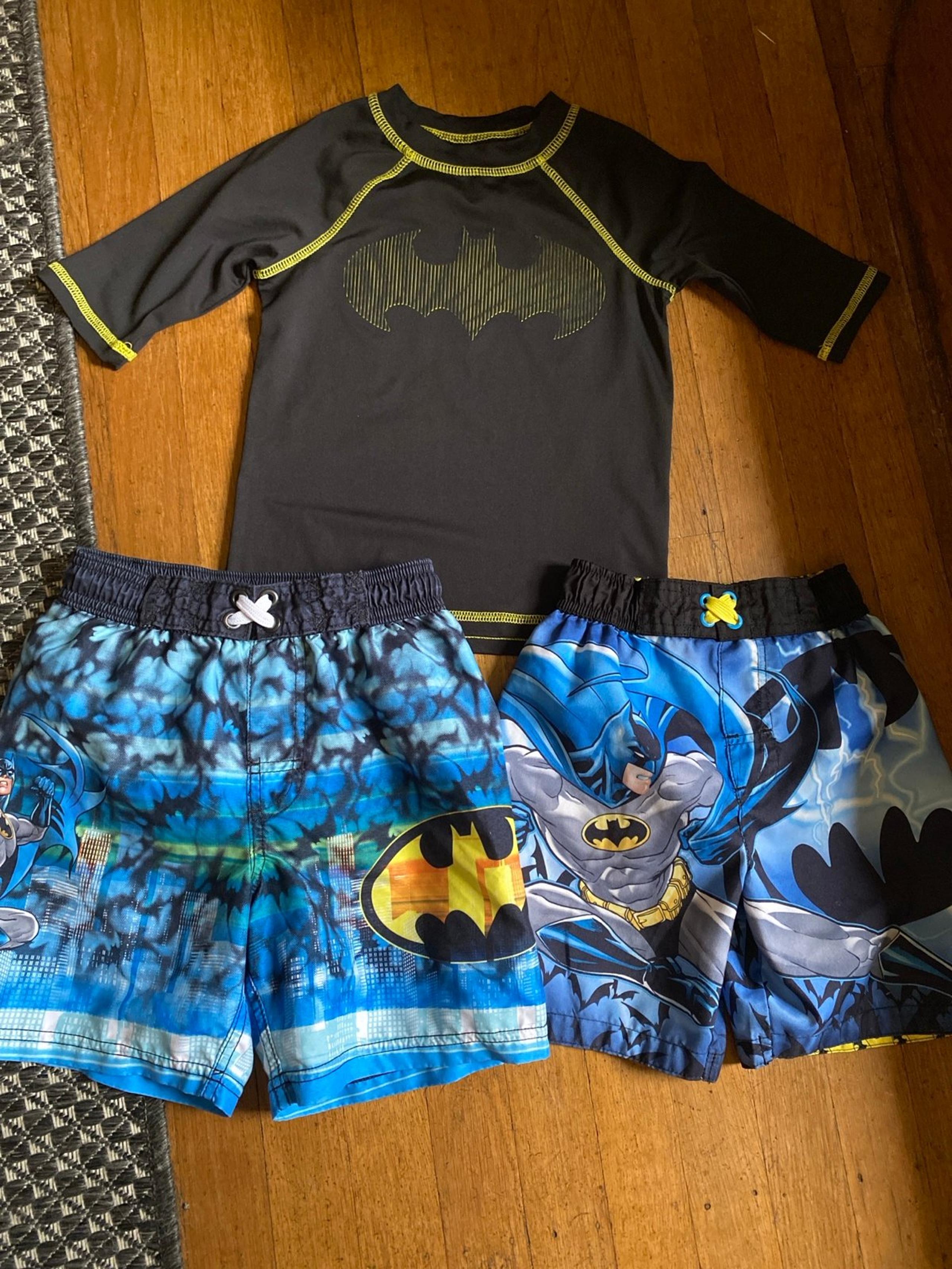 Boys Batman swimsuit XS(4-5)