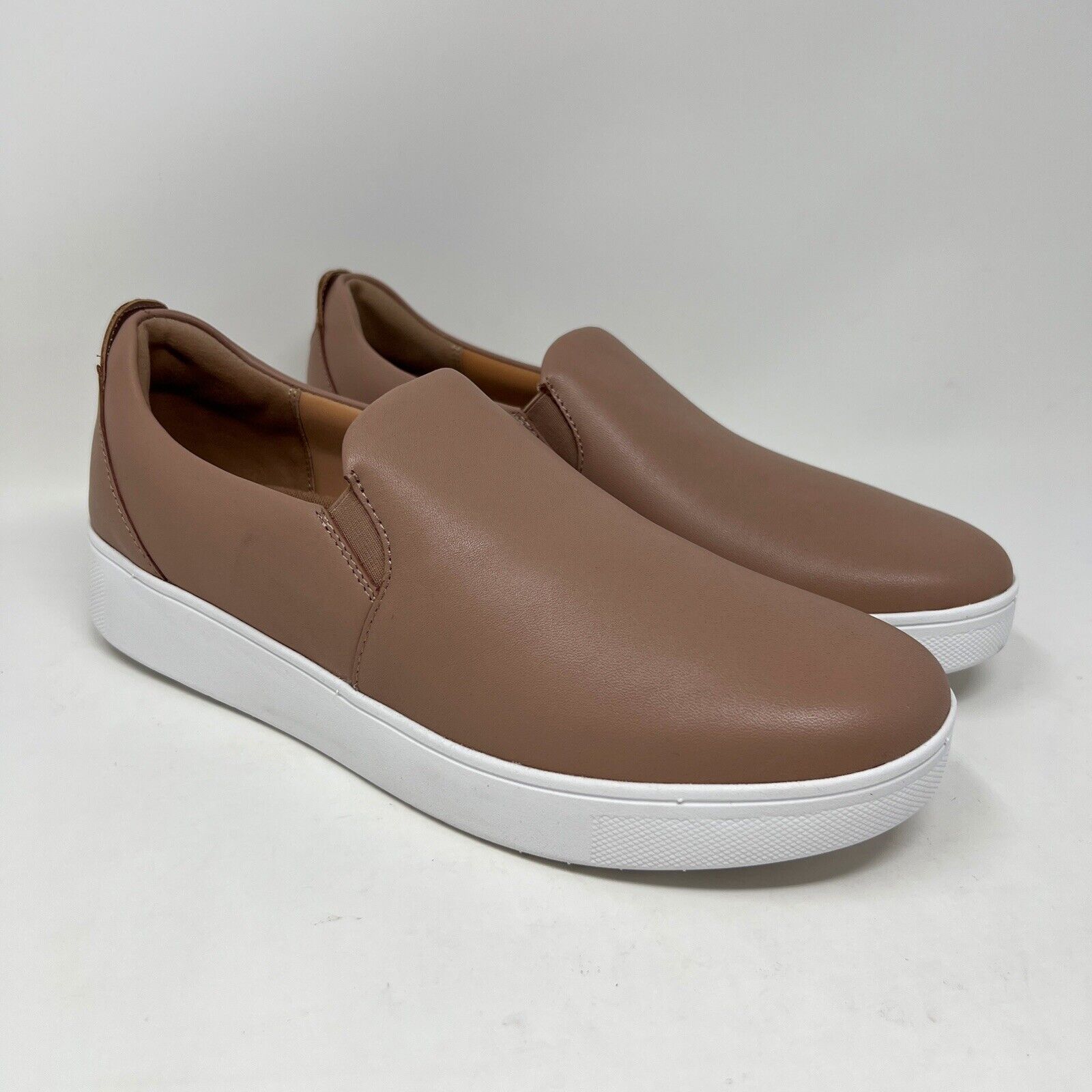 FitFlop Rally Leather Slip On Beige Tan Skate Sneakers Shoes Women’s Size 9