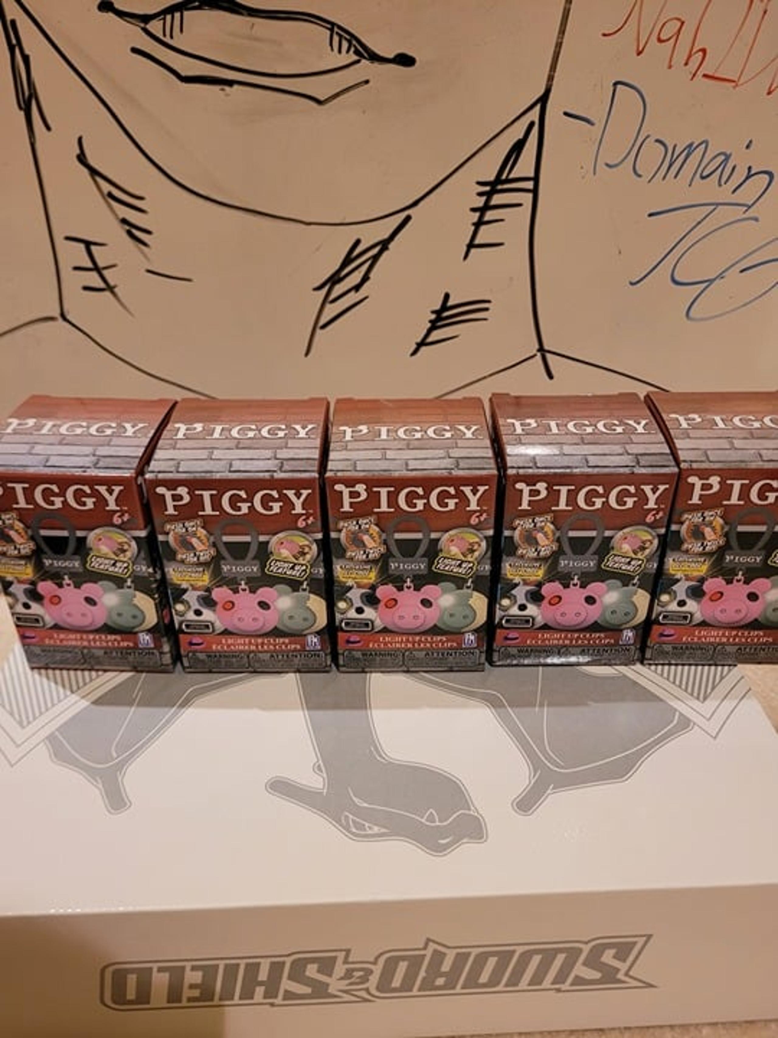 Piggy Roblox Blind Box Flashlight With Digital Code Keychain Clips 5 bulk lot