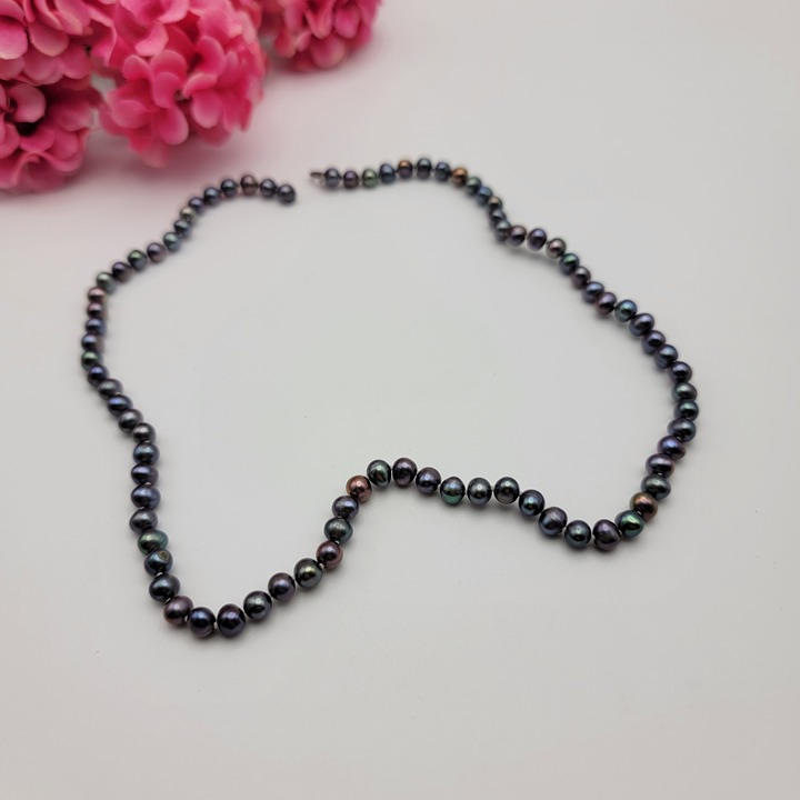Vintage Signed JCM 925 Sterling Silver Peacock Pearl Beaded Necklace 18 Dainty