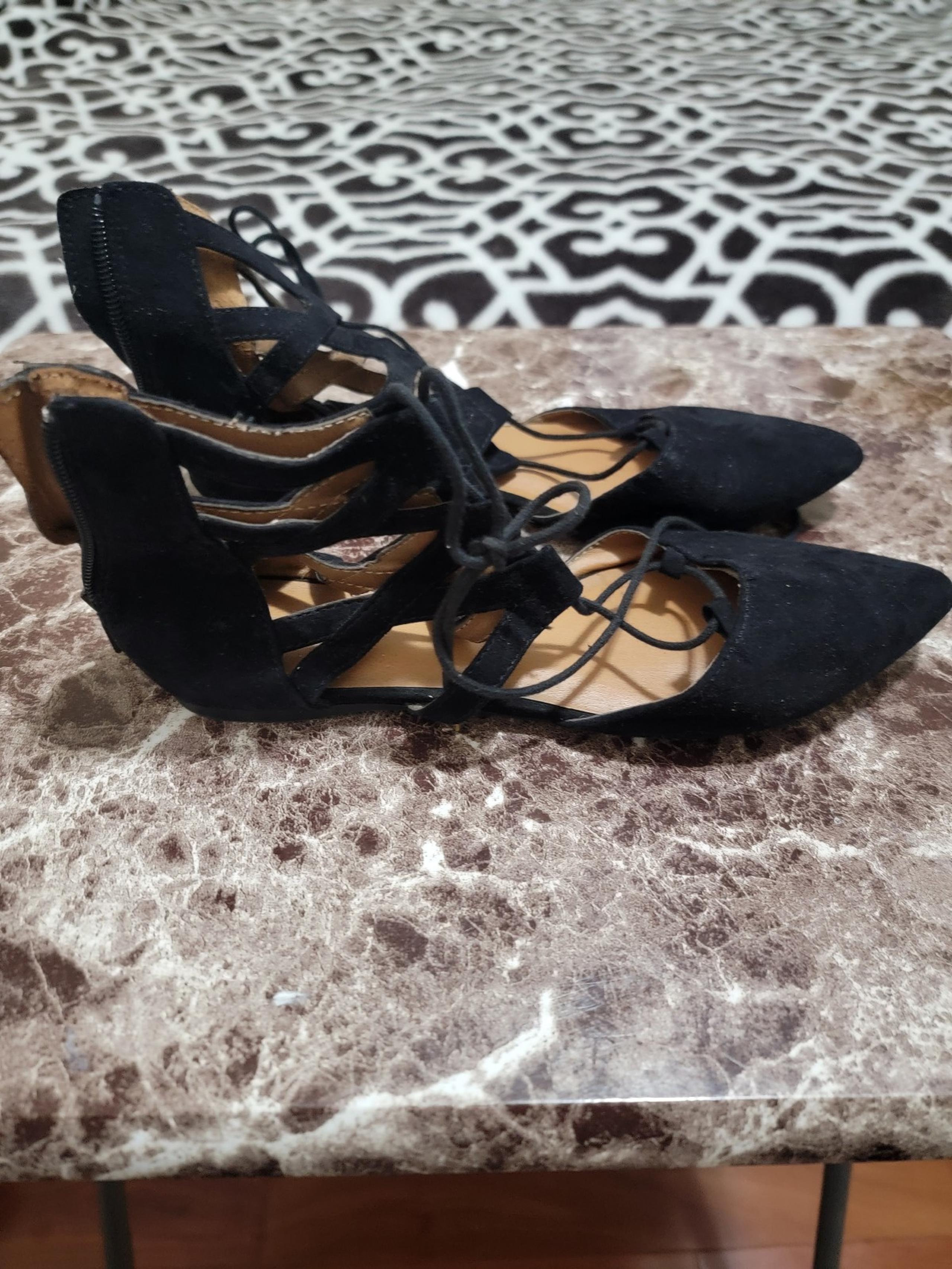Mossimo supply Co black women's shoes size 6 flags designer nice clothing