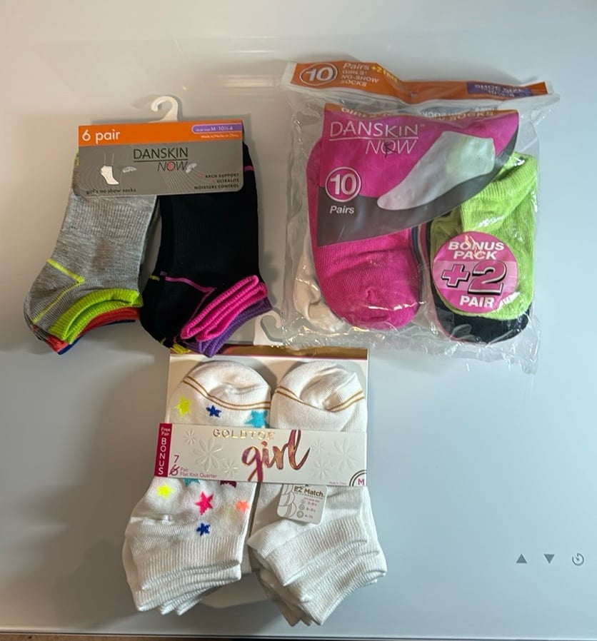 Danskin & Goldtoe 23 pc no show sock bundle