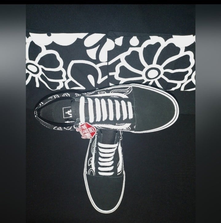 Vans Old Skool (Peace Paisley) Low-Top Sneakers