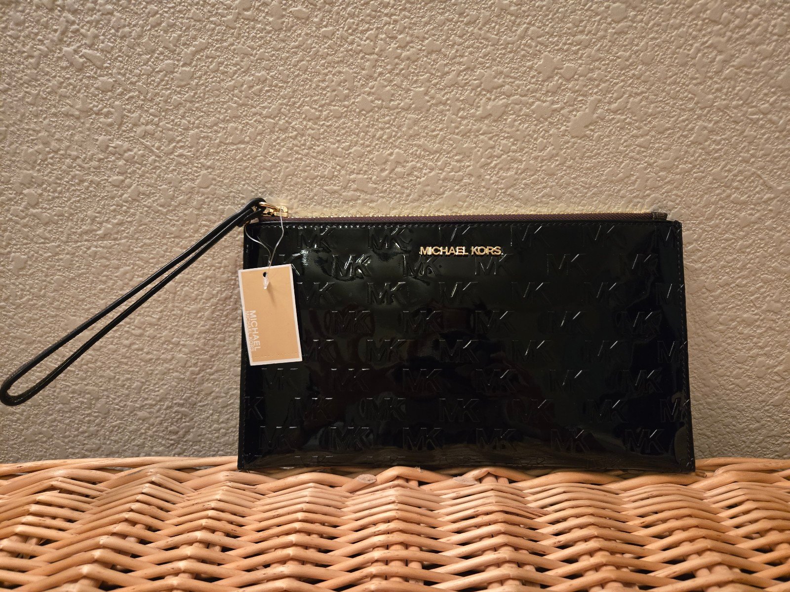 michael kors xl wristlet