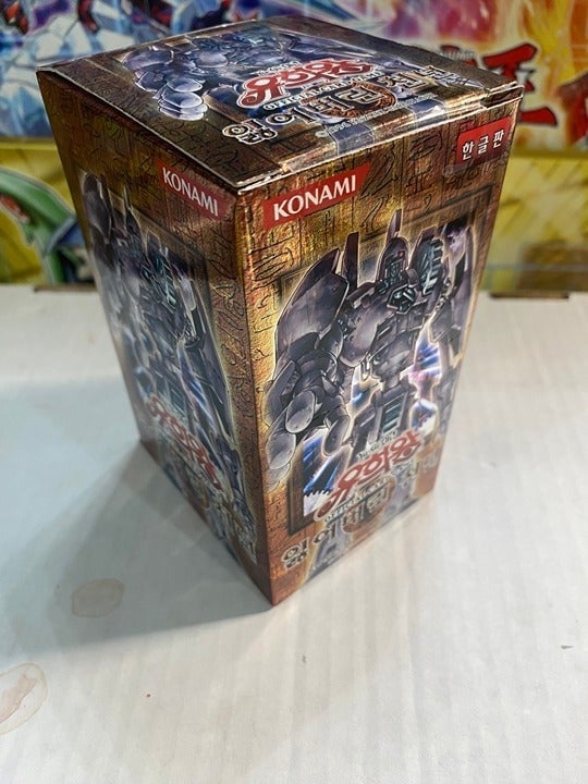 Yugioh - The Lost Millennium TLM Korean Booster Box 40 Packs - Free Holo Card B