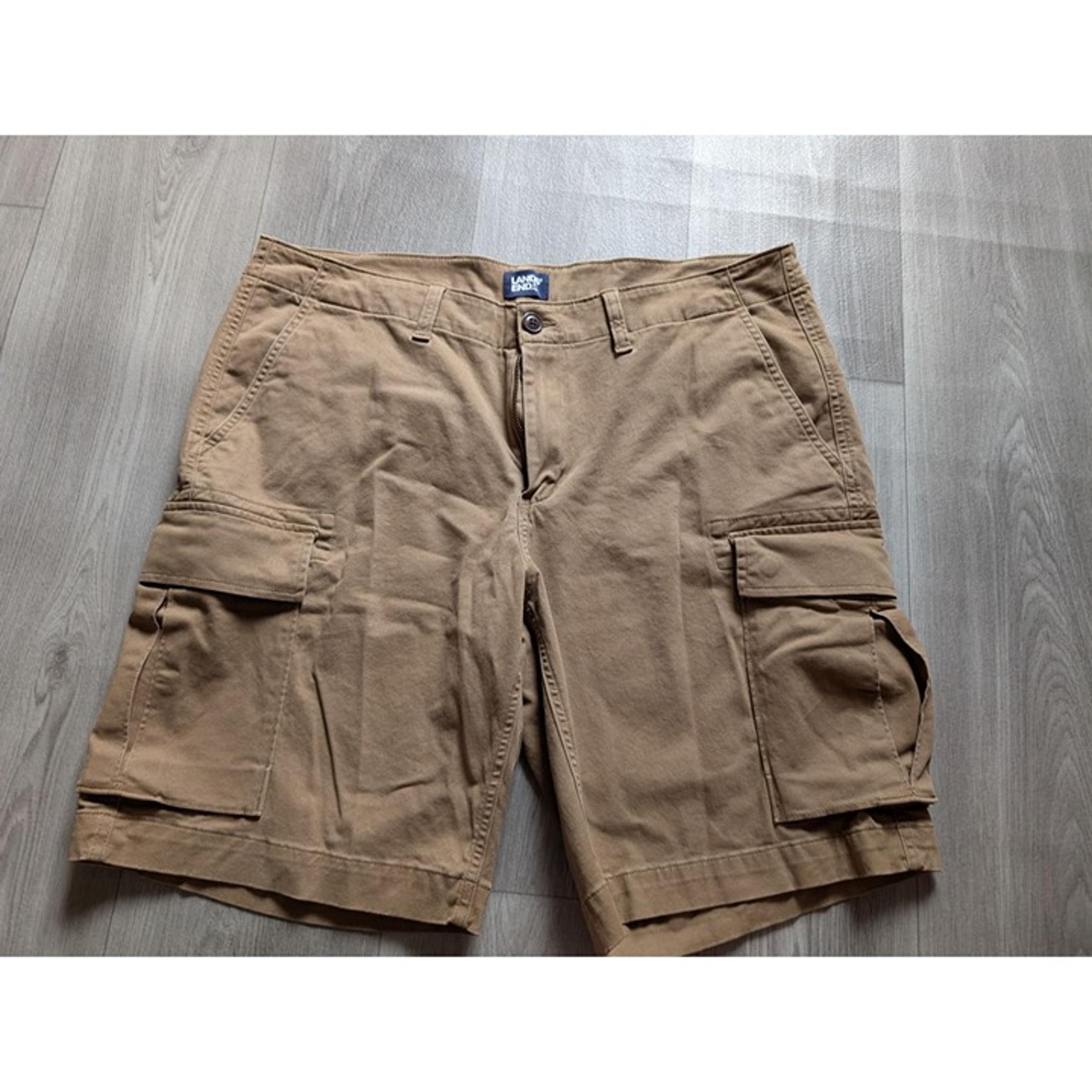 Lands End Mens Traditional Fit Cargo Shorts 38 Khaki Cotton