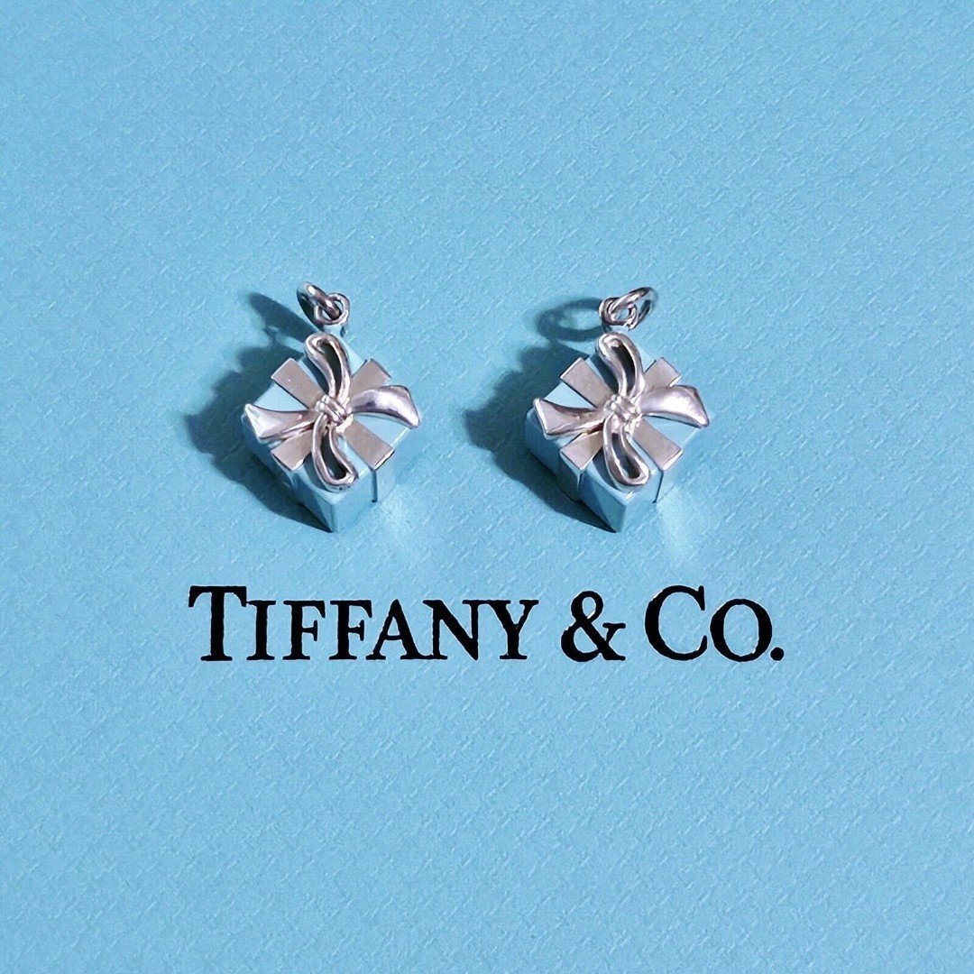 Tiffany & Co. Tiffany Blue Box Enamel Gift Sterling Silver Charm Pendant