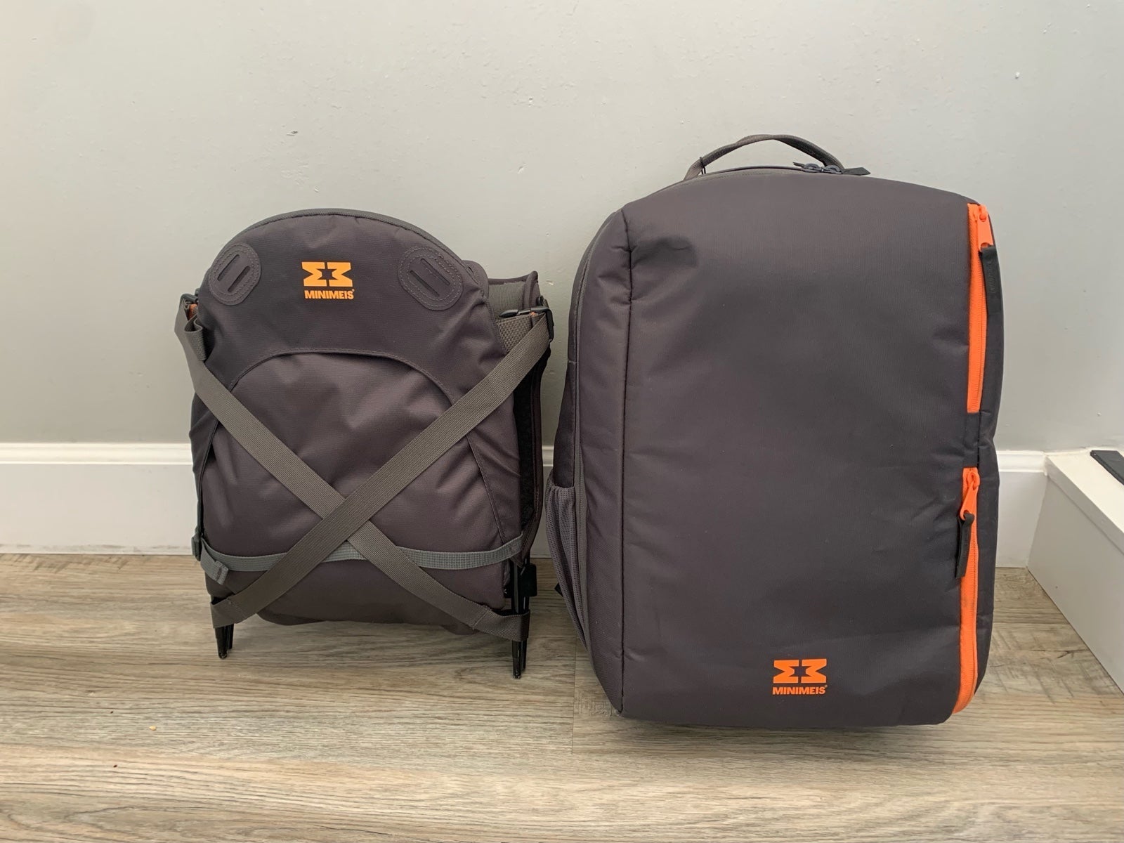 NEW Minimeis G4 Baby/Toddler Shoulder Carrier and Backpack