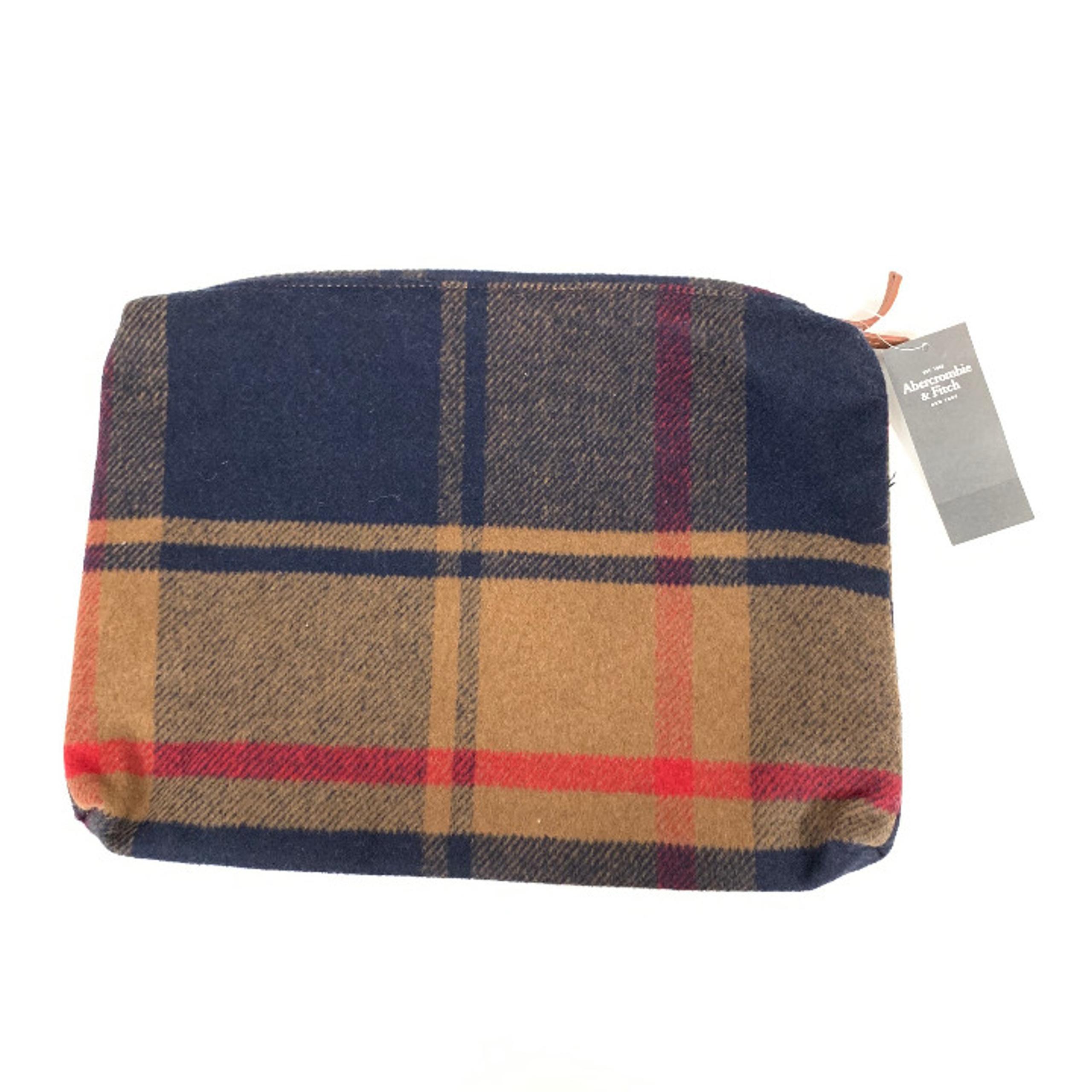 A&F Plaids Sleeves - Tablets (up to 11")