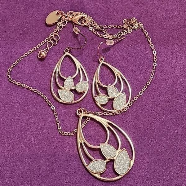 Charming Charlie Rose Gold Tone Pendant Necklace & Dangling Earring Set