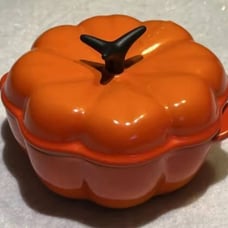 Le creuset PETITE PUMPKIN CASSEROLE