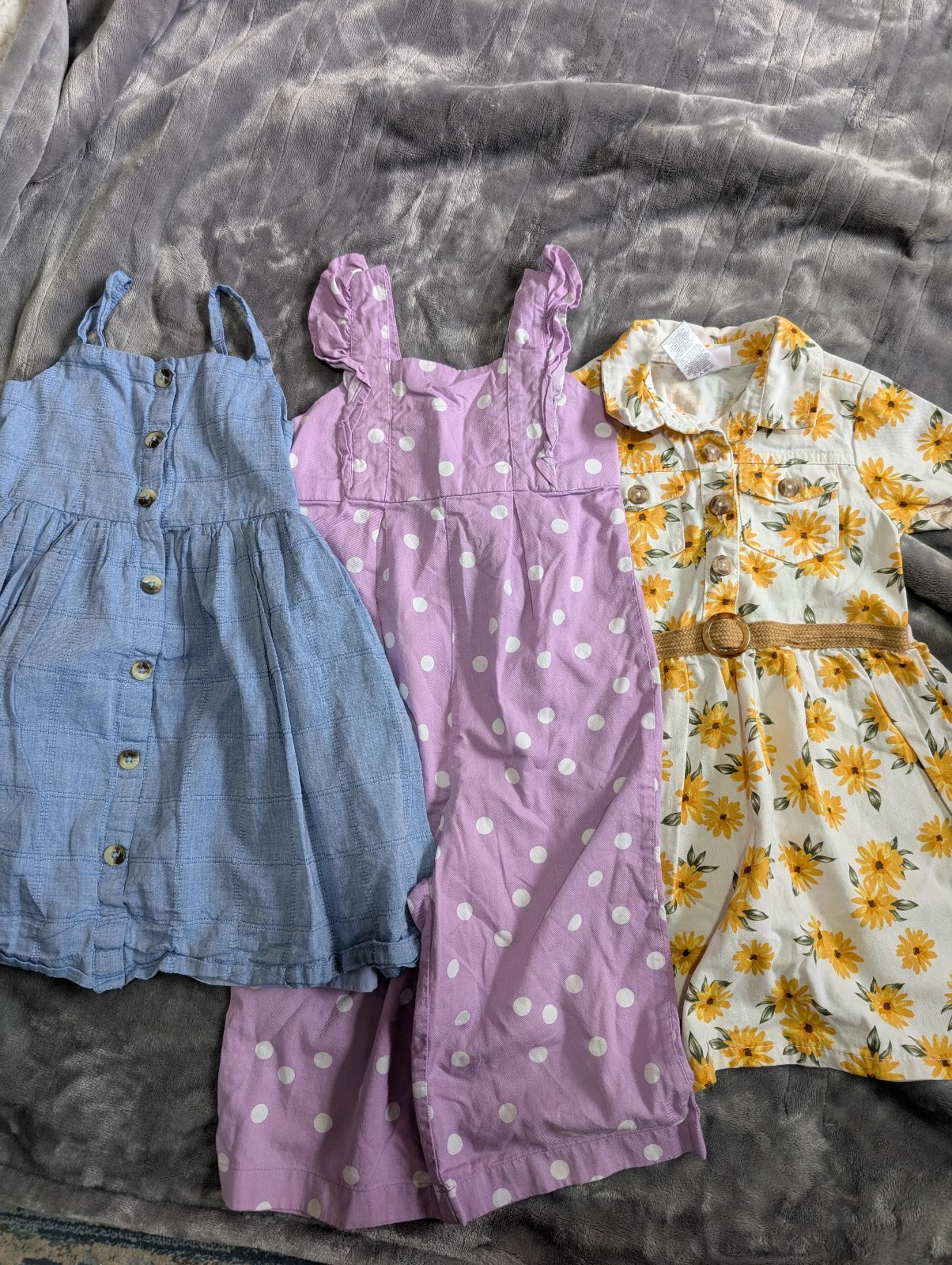 Girls dress up lot