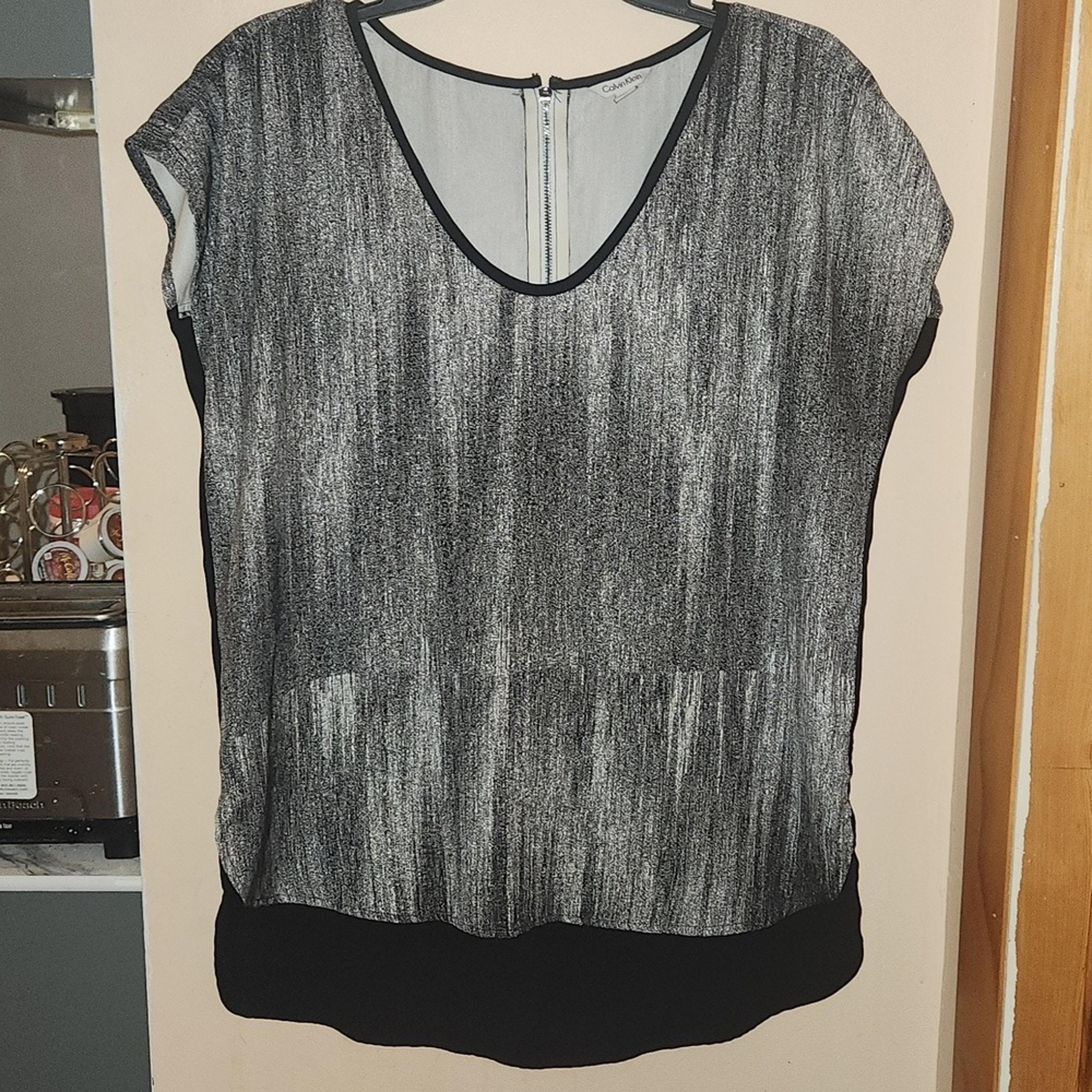 Calvin Klein top size medium