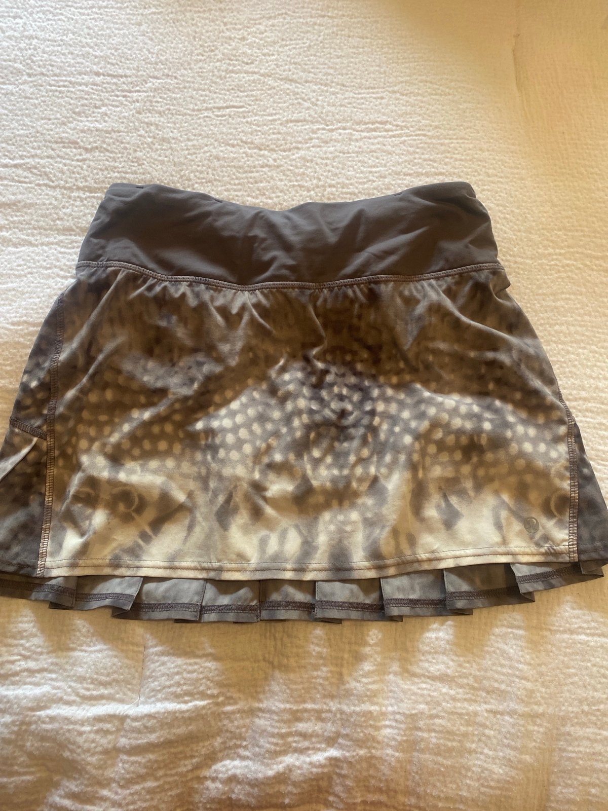 Lululemon snowy owl speed skort size 2