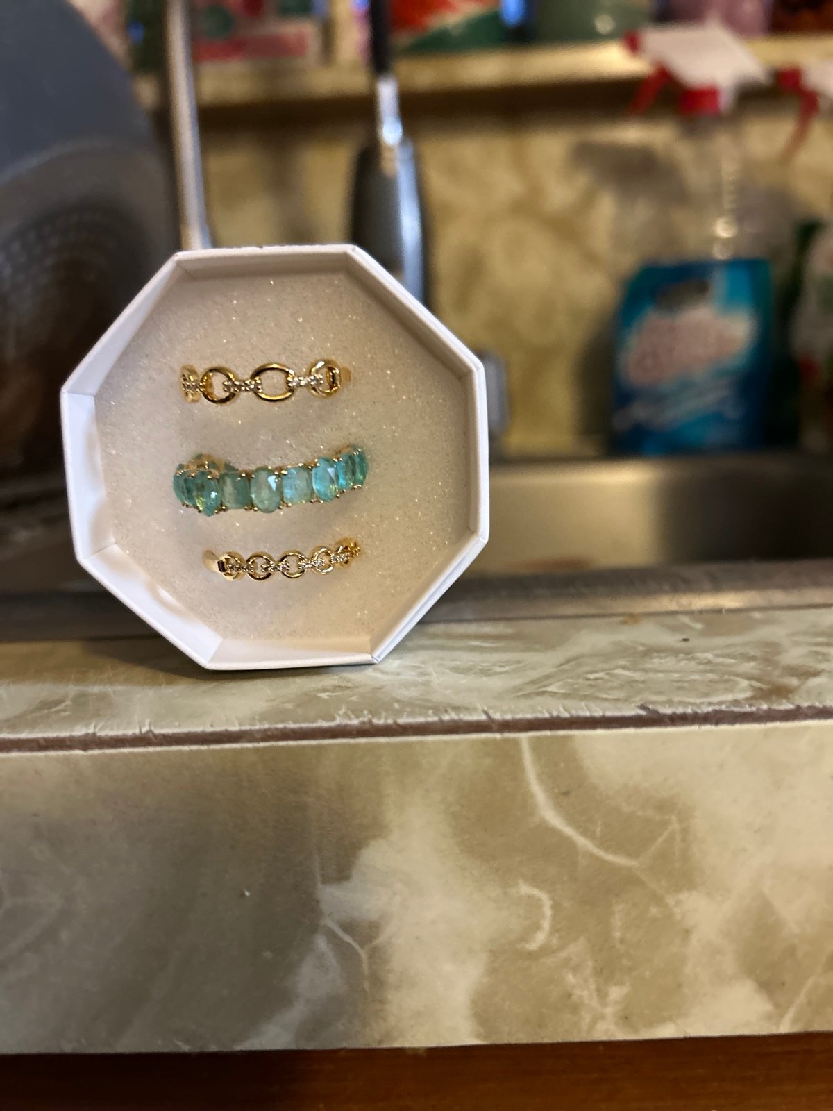 Resort collection bomb party ring size 10