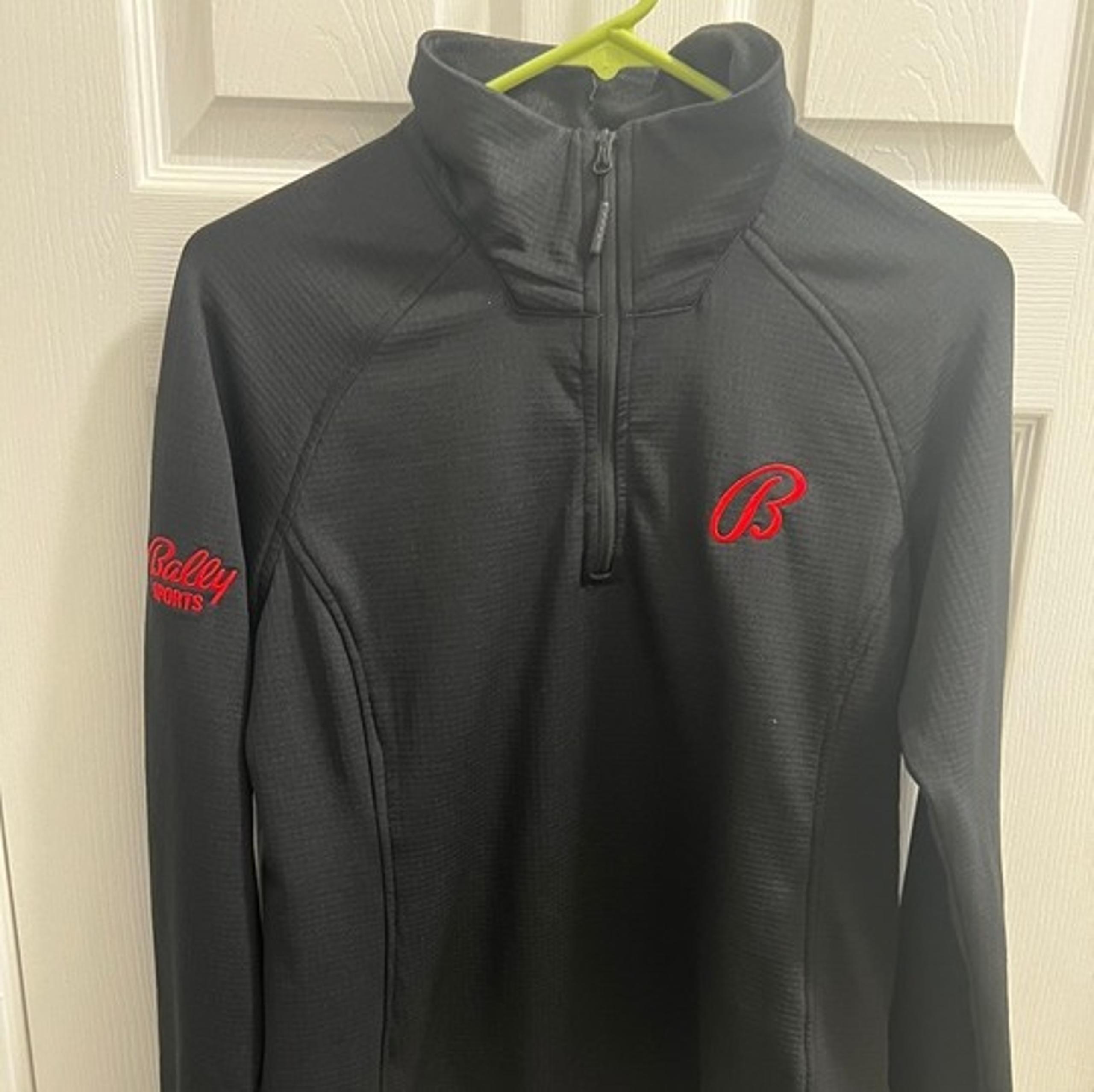 The North Face Women's Black Bally Sport 1/4 Zip Fleece Jacket