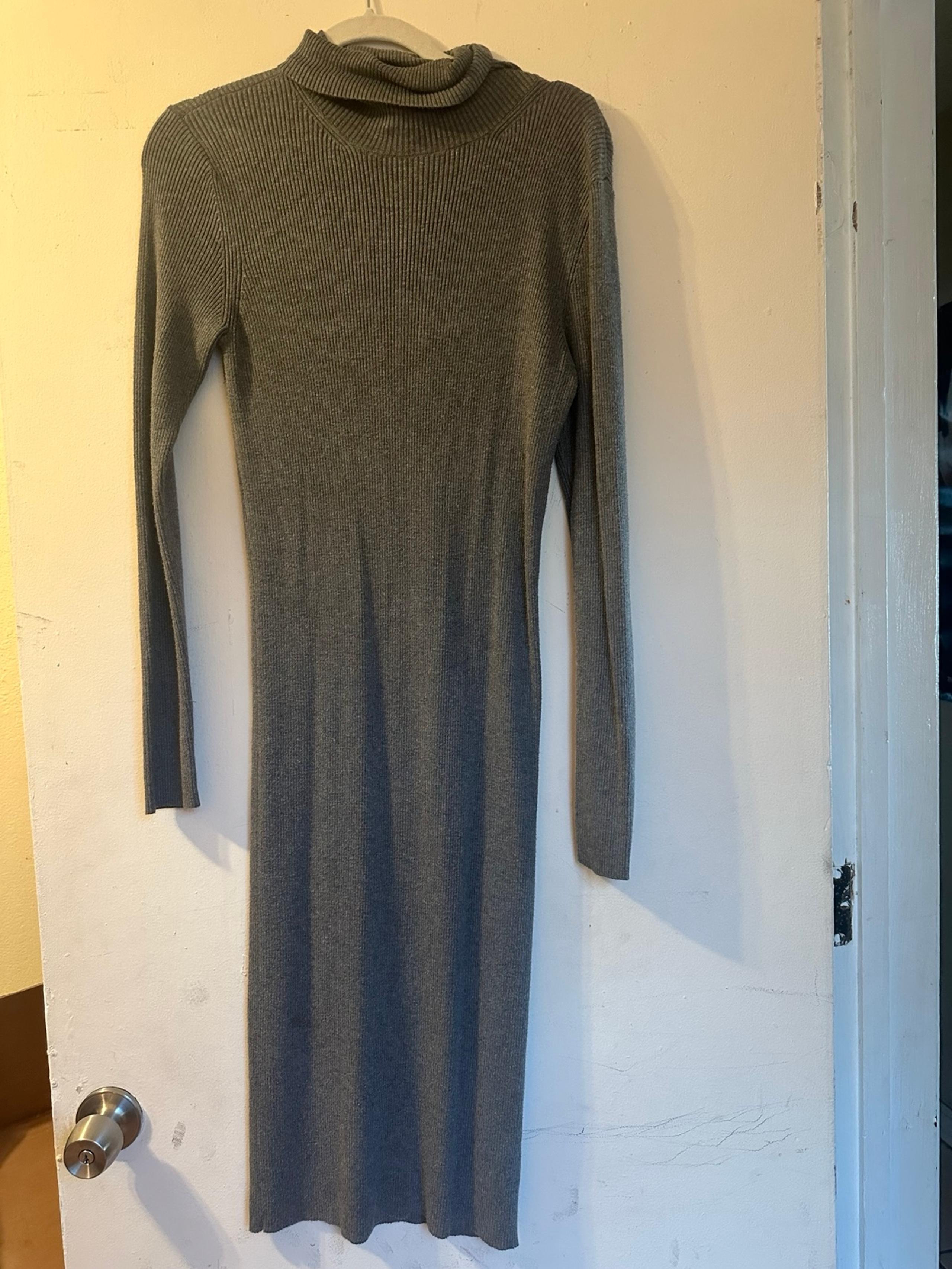 Express Turtleneck Gray Long Sleeve Knit Dress