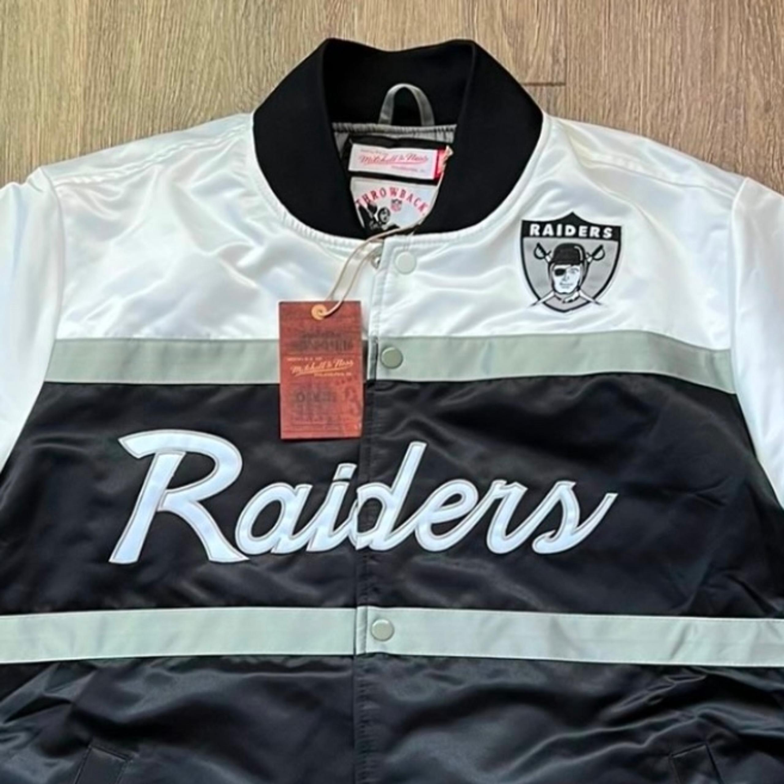 Raiders Mitchell & Ness Jacket, Men’s XL, NWT.