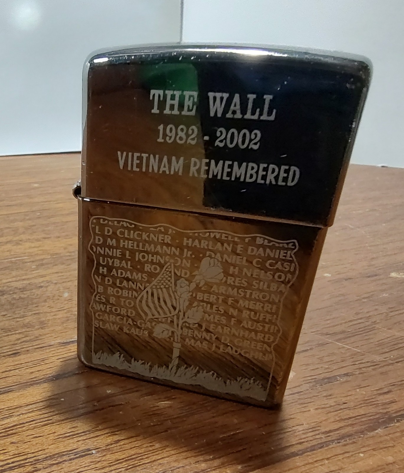 The wall zippo