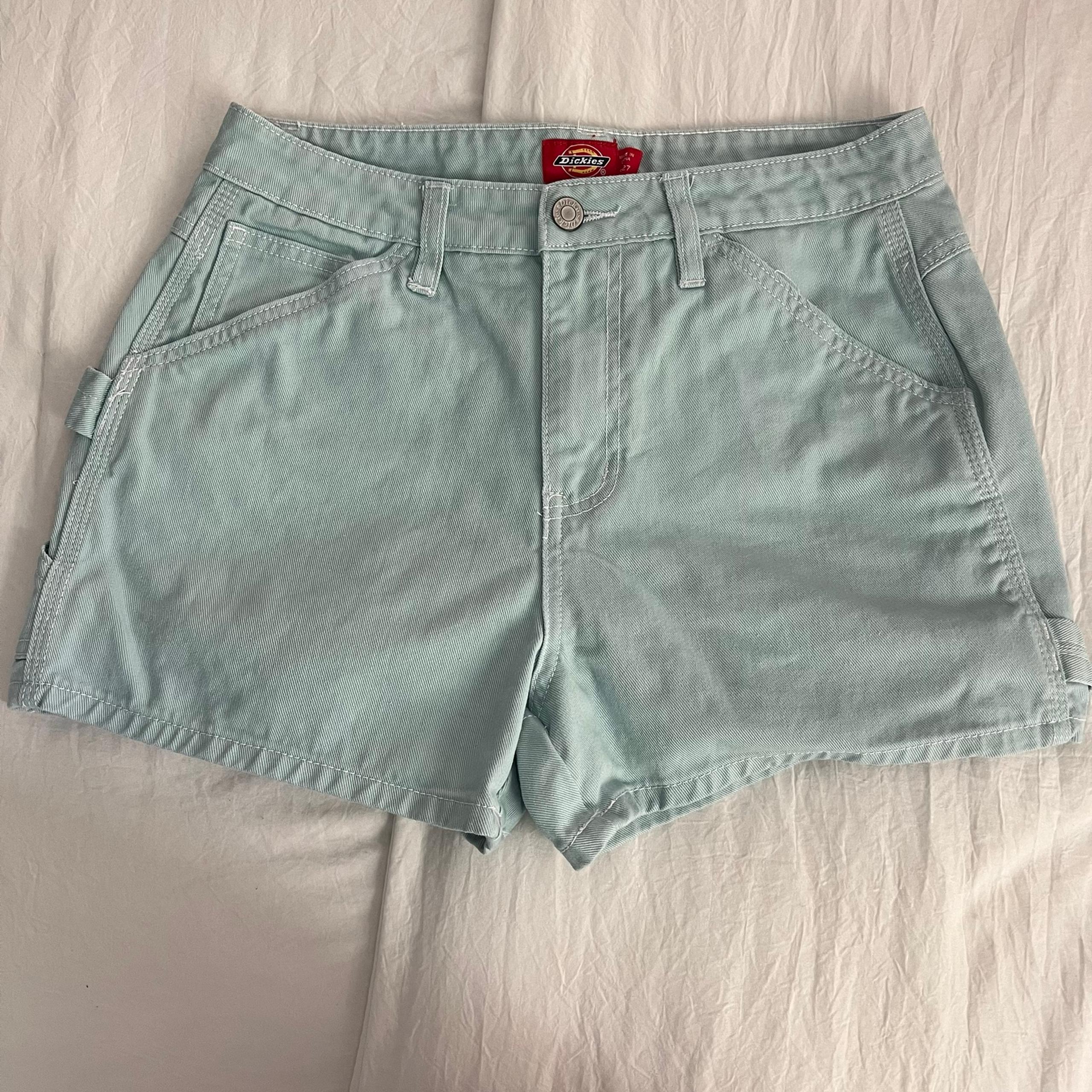 Dickies women’s shorts