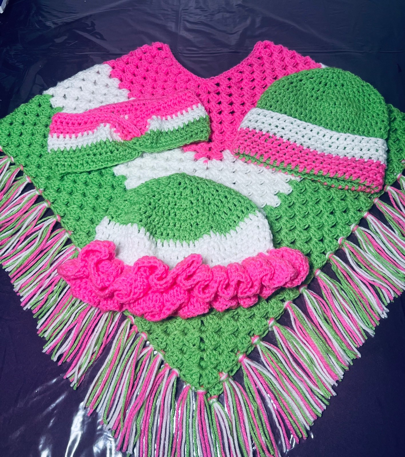 TODDLER CROCHET PONCHO W/MATCHING HEAD ACCESSORIES