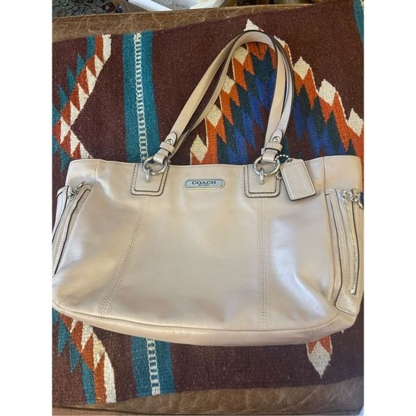 New Coach tan Leather Purse