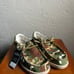 Men’s Hey Dudes - size 11