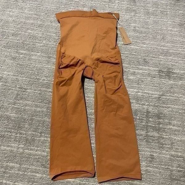SKIMS Seamless Sculpt Above The Knee Shaping Shorts Bronze 3X NWT