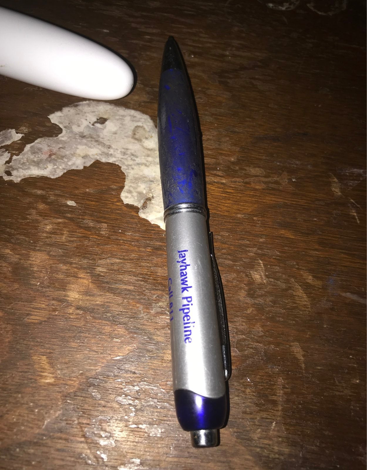 I am selling a pen