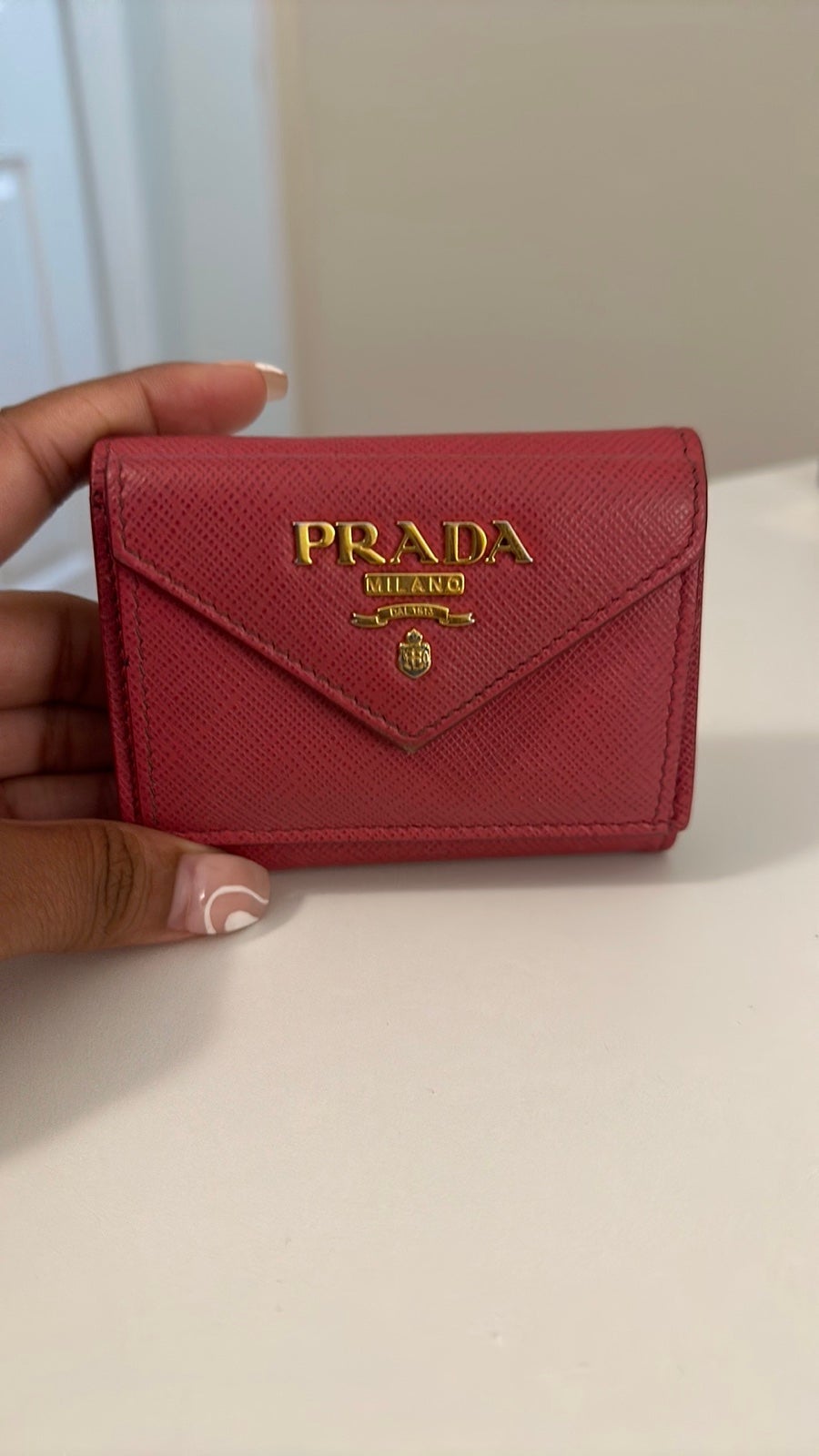 Prada saffiano wallet