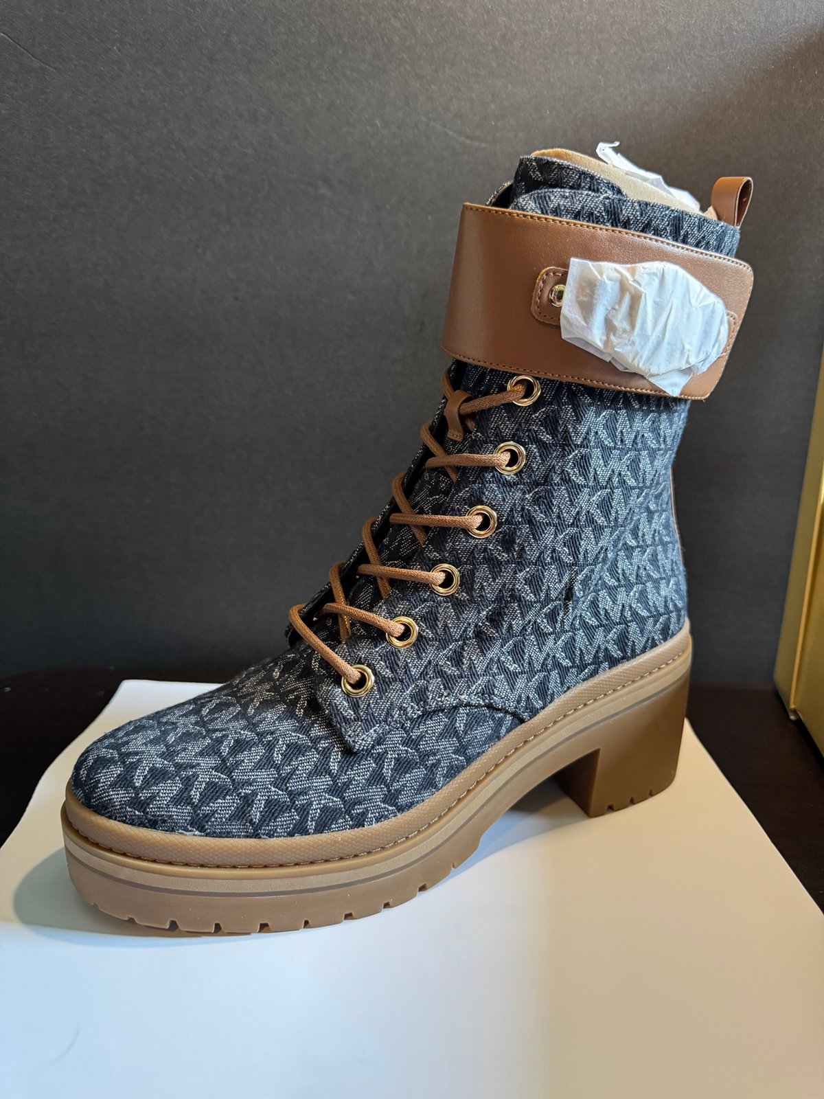 NEW MK Boots