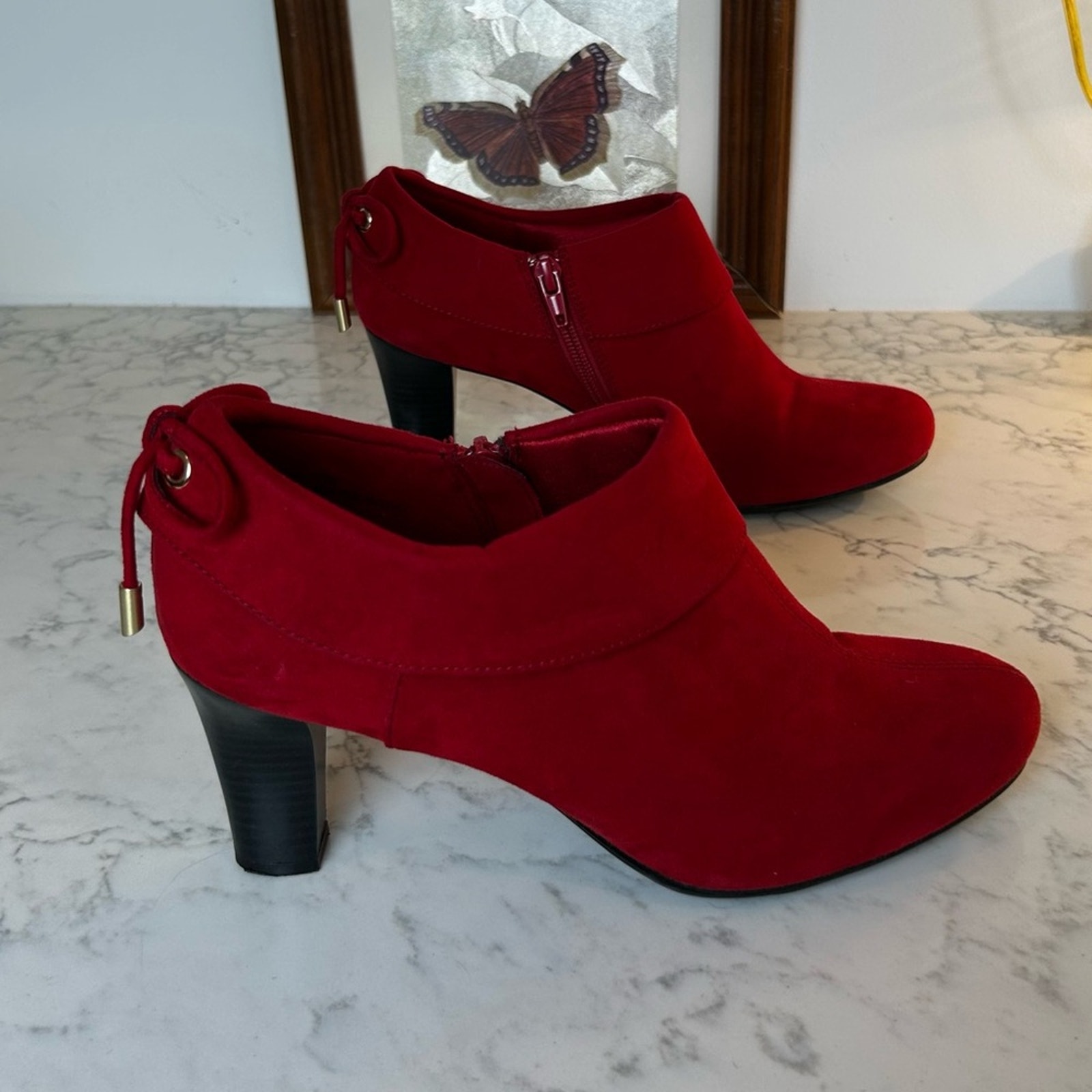 Coach and Four Red Ankle Zip Heeled Bootie Boot Shoes Size 8