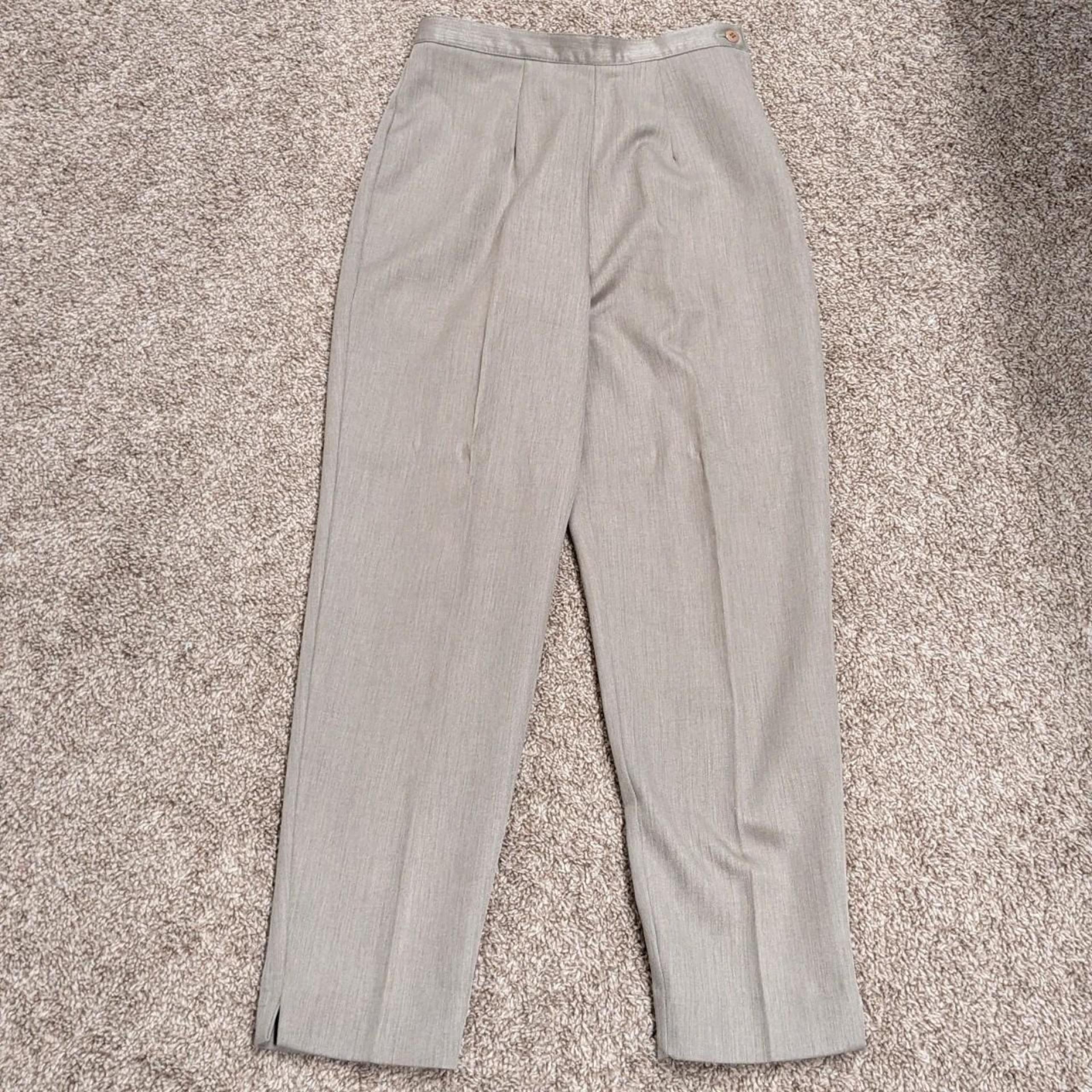 Vintage 90s women's beige high rise pleated dress pants size small