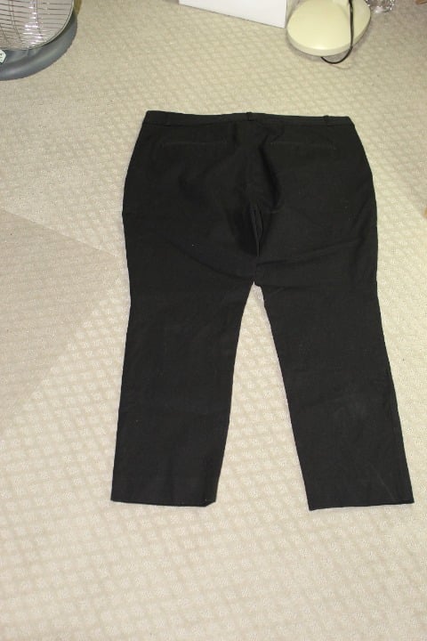 Banana Republic Sloan Pants Womens 16 Black Straight Leg Stretch Trousers Office