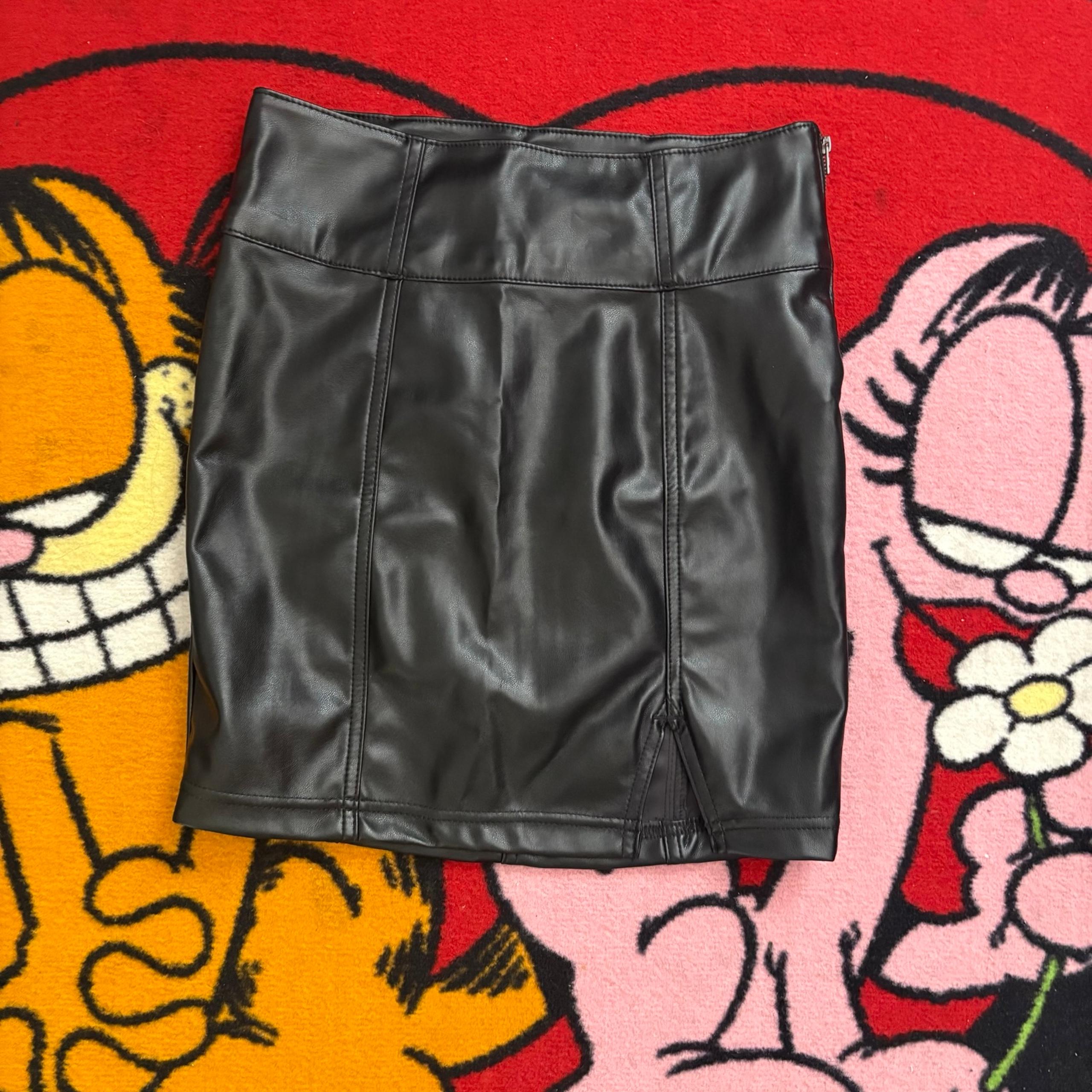 juniors leather skirt