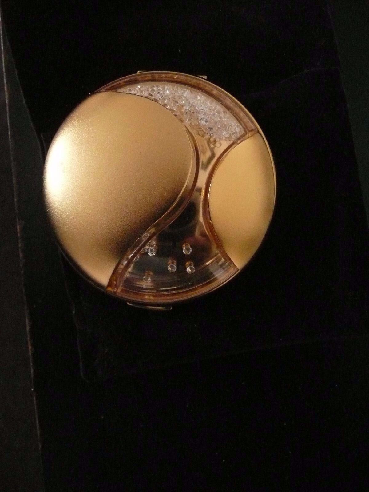 COMPACT CASE RARE COLLECTIBLE ESTEE LAUDER W/MIRROR AND POUCH FROM YR 2000