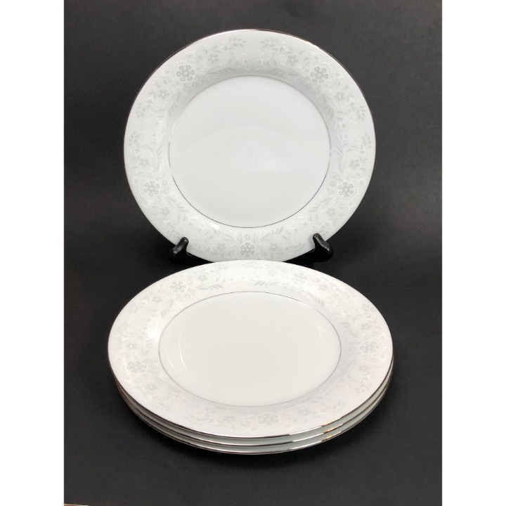 Crown Ming Queen's Lace Dinner Plate 10 1/2 inches (Set of 4)
