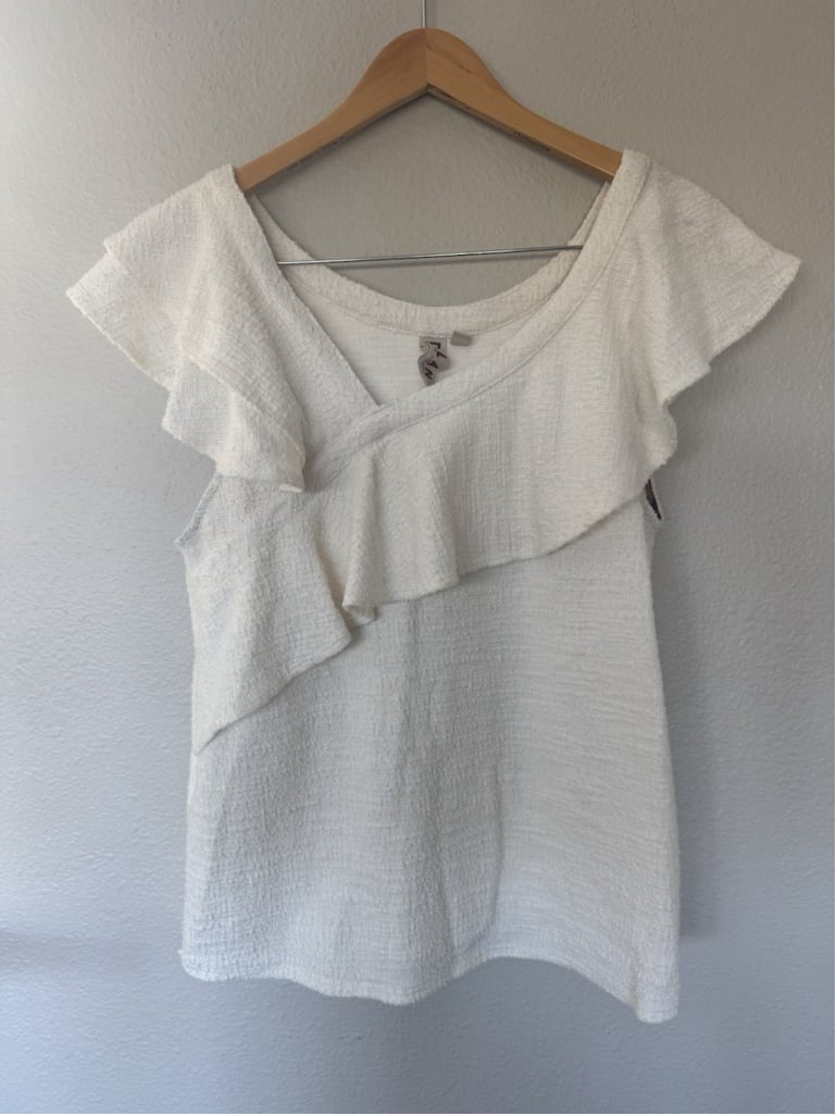 Dolan Louisa Ivory Off Shoulder Ruffle Top Size Large